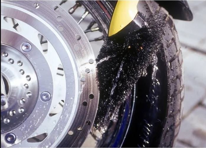 WHEEL WASHING BRUSH