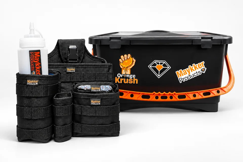 MAYKKER ESSENTIALS